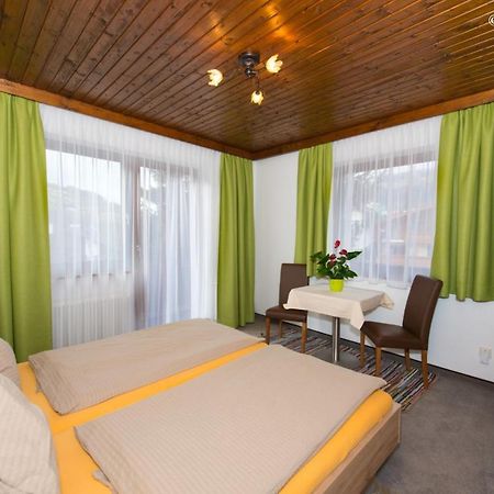 Pension Montana วาไกรน์ ภายนอก รูปภาพ