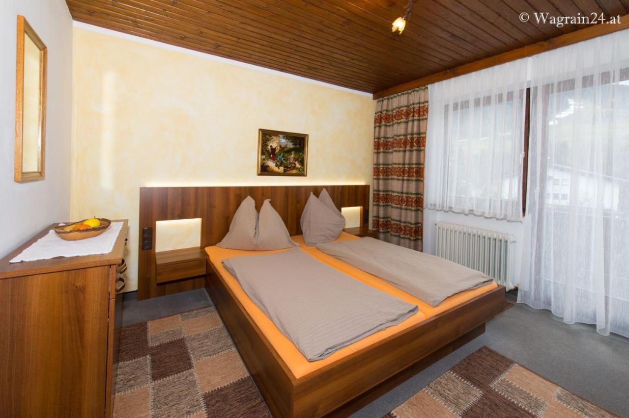 Pension Montana วาไกรน์ ภายนอก รูปภาพ
